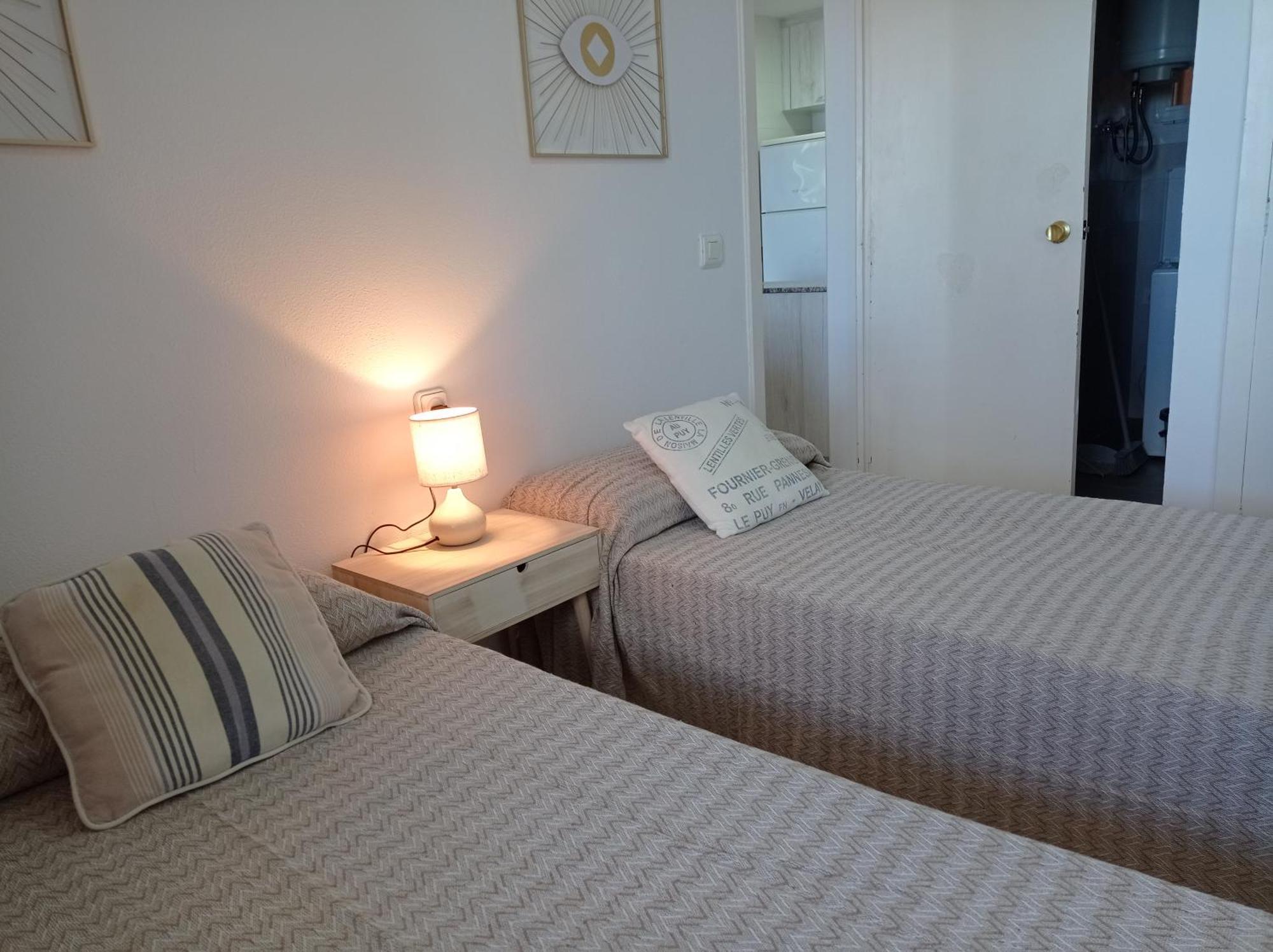 Apartamentos Infante Primera Linea - Solo Familias Serviplaya Playa de Gandia Room photo